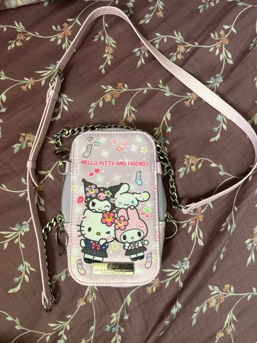 Sonix Hello Kitty And Friends Kogyaru Phone Pouch Hot Topic Exclusive